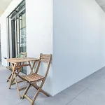 Lejlighed Stylish 1br & 1lr Cozy View