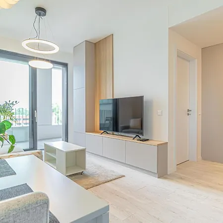 Stylish 1br & 1lr Cozy View Apartmán *
