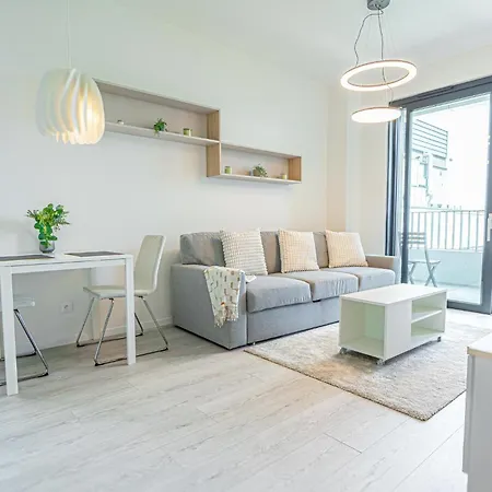 Stylish 1br & 1lr Cozy View * Братислава