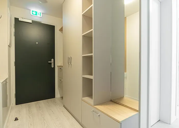 Stylish 1br & 1lr Cozy View Apartment