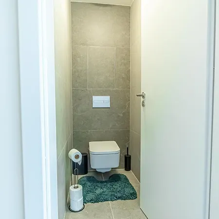 Stylish 1br & 1lr Cozy View